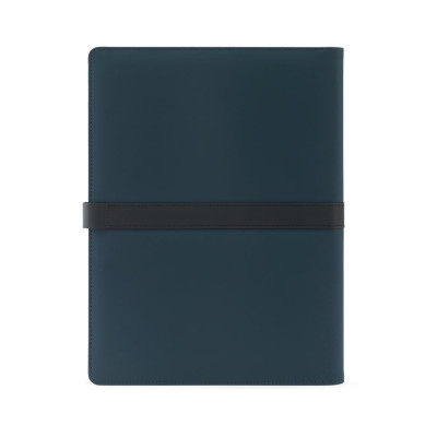 SANDERSON FOLDER. A4 folder in PU (50 recycled) with magnetic closure and notepad with lined pages
